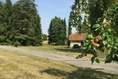 Image de Gîte de la source, c'est la petite maison dans la prairie!