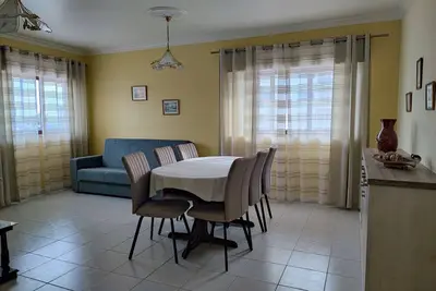 Image de Quarteira Gaivota Beach : 2 bedroom apartment, feet in the water.