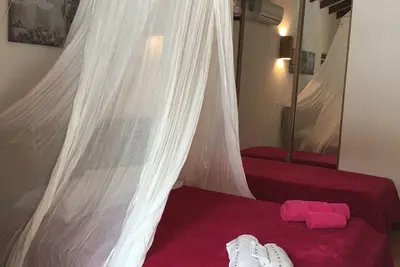 Chambre Touristique 2/3 Personnes Dans Un Ecrin De Verdure Acces Piscine