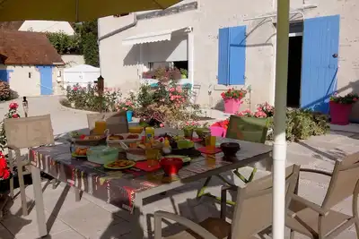 Image de Guest Rooms In Beautiful Restored House with 3 Bedrooms - 5 beds - 12 pers