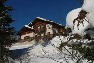 Image de Chalet de montagne 1100m alt, piscine intérieure chauffée 29, 5°C toute l'année
