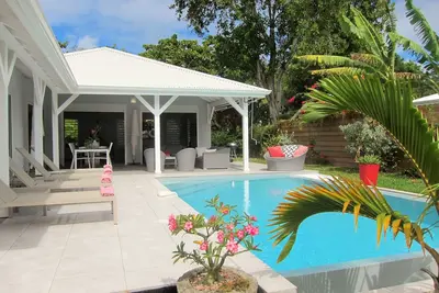Image de Villa  avec piscine dans résidence sur les Hauts de St François
