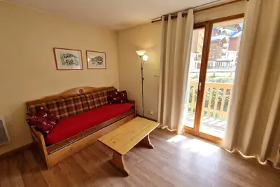 Image de Charmant 2 Pièces + Cabine, Proche Pistes et Centre, 6 Couchages, Modane