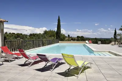 Image de Gîte Provençal 4 personnes climatisé avec terrasse privée