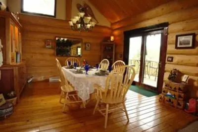 Image de La chambre Victoria au Garrison Inn a Montana Bed and Breakfast