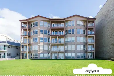 Image de Ocean Front: Une Vague De Tous: Seaside Vacation Homes, Inc Géré
