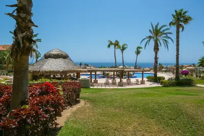 Image de Condo calme et sécurisé de 2 chambres adjacente au fairway à Cabo Real