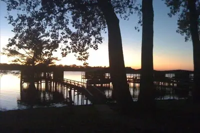 Image de Charme, cabine silencieuse sur Horseshoe Lake