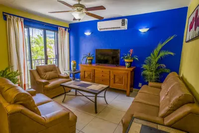 Suite Hibiscus ~ A Villa Garden Paradise