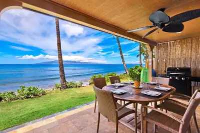 Image de Charmant 3 Br Puamana Oceanfront dans une communauté fermée privée, à pied de Lahaina