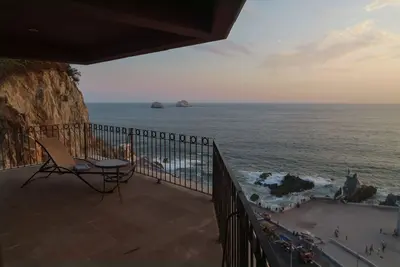 Image de Mazatlan Ocean View Condo 3 chambres, vélos, kayaks et Boogie Boards disponibles