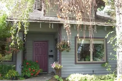 Image de Bends Westside Kaleana's Garden Cottage