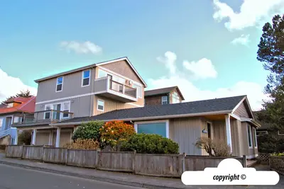 Image de Ocean View: Toutes Les Mains Sur Le Pont: Seaside Vacation Homes, Inc Managed