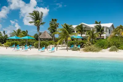 Image de Villa Crystal Sands! Beachfront! Super plage de Sandy Sapodilla Bay! Superbes vues!