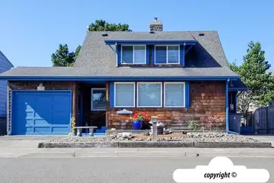 Image de 600ft to Beach: Salt Air: Seaside Vacation Homes, Inc Géré