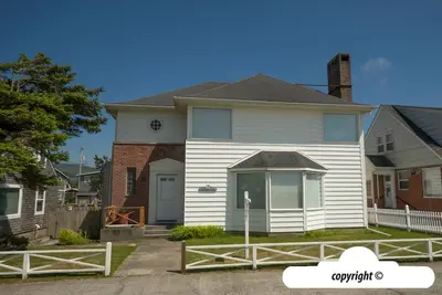 Image de OCÉAN Front: Pacific Haven: Sur le bal: Seaside Vacation Homes, Inc Géré