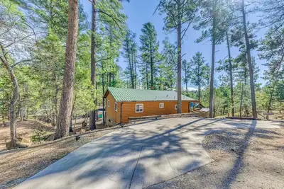 Image de Cabane en bois, toutes les commodités, pour toute la famille et un accès wifi