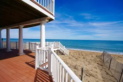 Image de Vues magnifiques sur l'océan! ! ! Étapes de la plage, faites votre réservation maintenant! ! !