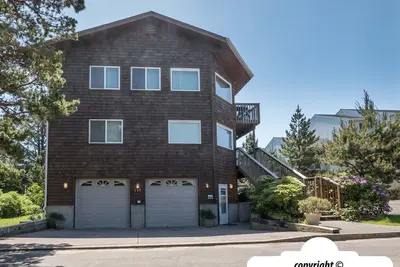 Image de Hidden Cove au bord de la mer: Ocean View: Seaside Vacation Homes, Inc Géré