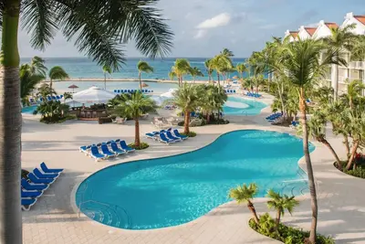Image de Deux magnifiques condos connectés au bord de l'océan à la Renaissance d'Aruba