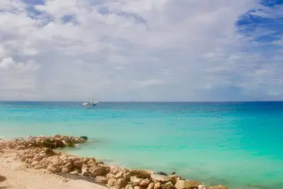 Image de Condo de luxe supérieur au bord de la piscine au Aruba Beach Club Semaine 51 en multipropriété
