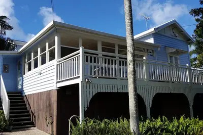 Image de Southport Holiday Home Pratique pour les parcs à thème de Broadwater WiFi gratuit et Netflix.