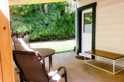 Image de Banc Est d'Ogden // Prestations de luxe // Toute la maison!