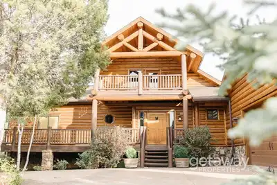 Image de Torreon 3bdrm - Accès aux privilèges d'adhésion sociale de la famille Torreon