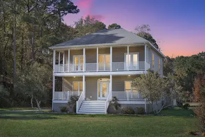Image de Ce fabuleux charmeur côtier de 4 chambres est à seulement quelques minutes de l'île de Chincoteague, foyer du