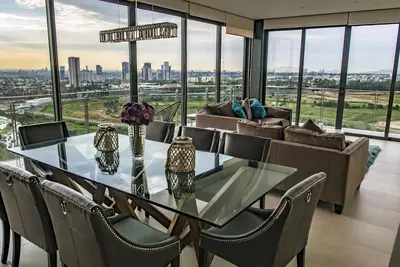 Image de Location la plus luxueuse Ă Guadalajara - Ultra luxueux 3 chambres avec 3. 5 salles de bain