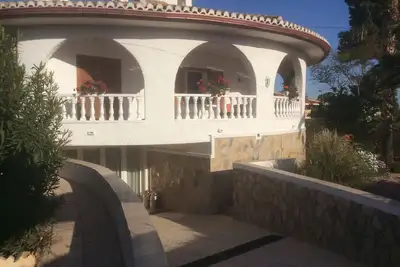 Belle grande villa privée d'une chambre avec piscine privée