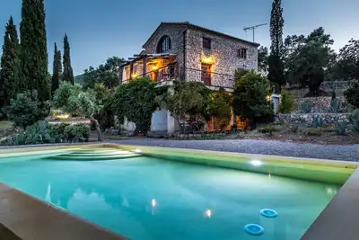 Image de Villa en pierre Melite avec piscine privée et hydromassage