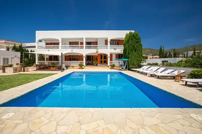 Image de Grande Maison Confortable Avec Piscine, Barbecue, Billard, Ping-Pong; Seulement 2km De La Ville D'Ibiza Et De La Plage
