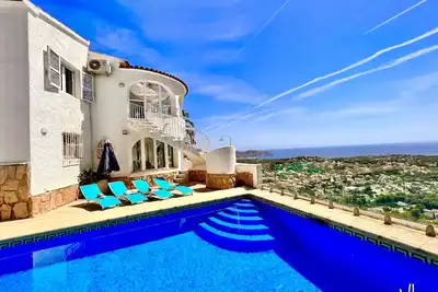 Image de Vanilla - Villa avec vue imprenable sur la mer.