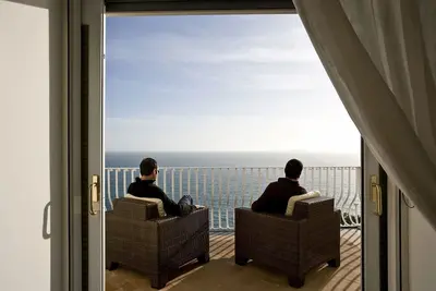 Image de Villa Magnolia, près de Positano, avec piscine privée, 6 chambres, peut accueillir 12 personnes.