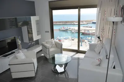 Image de Le nouvel appartement, Casa Cleo, a une vue frontale sur la mer à couper le souffle.