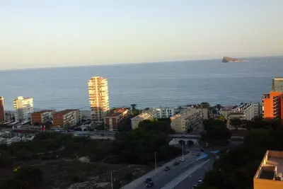 Image de Excellent Appartement Sur La Plage De Poniente, Haute Satanding.