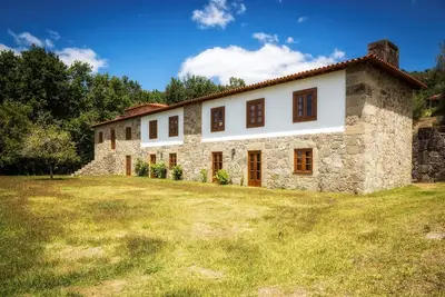 Villa privée avec piscine et tennis