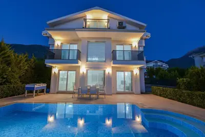 Image de Villas de luxe 3 chambres à oludeniz à louer avec piscine privée et jardin