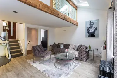 Image de Penthouse 2 chambres avec terrasse sur le toit + parking près du métro Old Trafford & City
