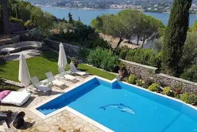Image de Villa 5 * utilisation gratuite de bateau à moteur | Kommeno | Collection Prestige