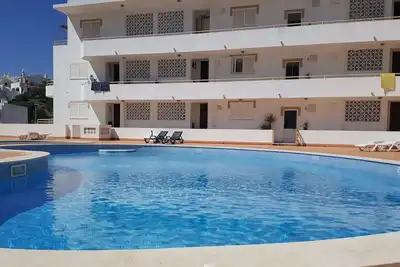 Image de Appartement avec piscine, garage et Wi-Fi à 300 mètres de la plage