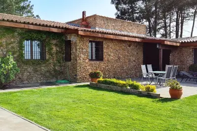 Image de Maison rurale Sierra de AguafrĂa. IdĂ©al pour les familles et / ou amis, animaux domestiques.