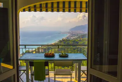 Image de Villa avec jardin avec une vue splendide sur le golfe de Tigullio