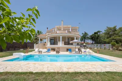 Image de Buena Vista Villa - piscine privée, vues spectaculaires, 4 chambres, près des plages.