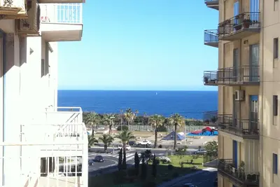 Image de Galatée, centre ville avec vue mer