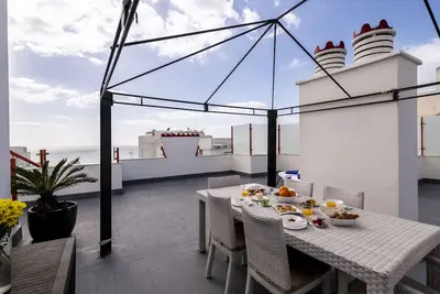Image de Appartement Luxueux 4 PIèces - Terrasse 120M² - Vue Mer - Praia Da Rocha