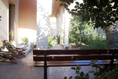 Image de Deux appartements mitoyens dans la villa (terrasse équipée, jeux, wi-fi gratuit)