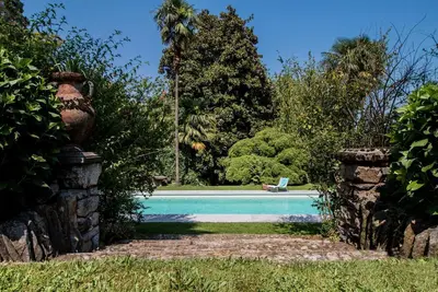 Image de Villa Romantica est une villa historique du lac Majeur, bien reliée à tous les services avec