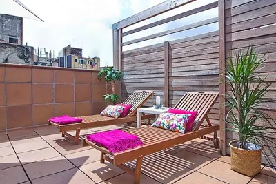 Image de Penthouse 2 chambres 6 pax avec piscine et terrasse Sagrada Familia WiFi gratuit